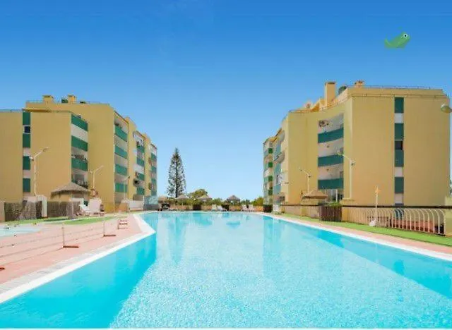 Cozy 1Bdr With Spacious Balcony & Pool, Vilamoura