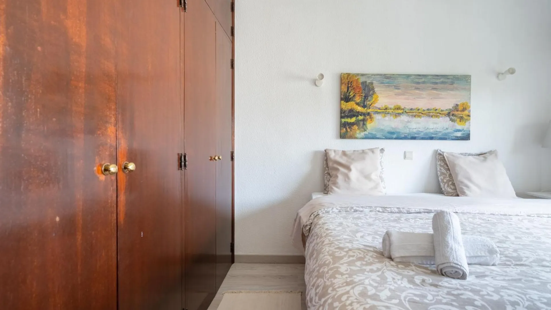 Cozy 1Bdr With Spacious Balcony & Pool, Vilamoura Apartment